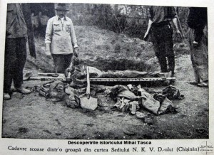 Atrocitatile-sovietice-in-Basarabia-cadavre-in-curtea-sediului-NKVD-Chisinau-300x218